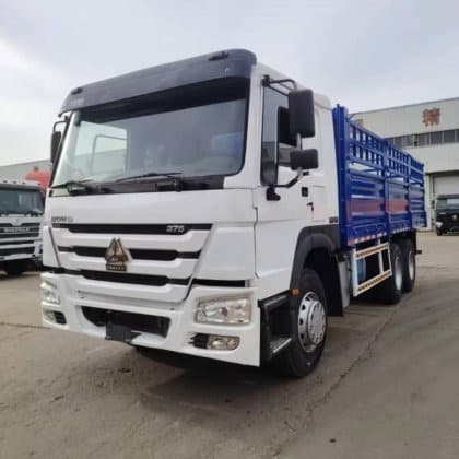 2024 SINOTRUK HOWO 6X4 STAKE TRUCK WD615.47