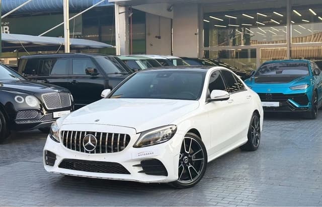 2020 MERCEDES-BENZ C200