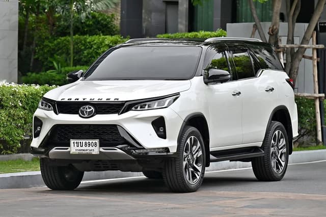2021 TOYOTA FORTUNER 2.4 LEGENDER