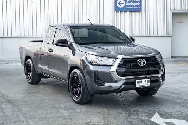 2021 TOYOTA HILUX REVO 2.4 SMART CAB