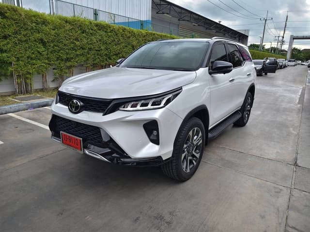 2025 TOYOTA FORTUNER 2.4 LEGENDER