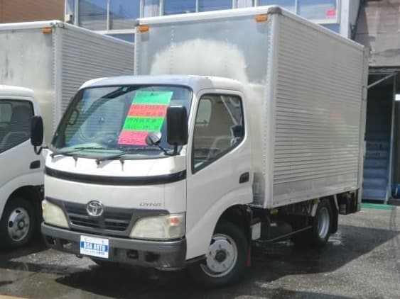 2014 TOYOTA DYNA 4X2 BOX TRUCK