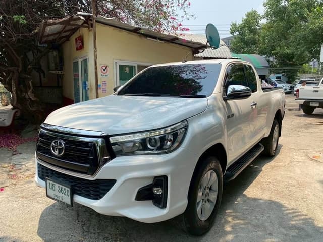 2017 TOYOTA HILUX REVO 2.4 SMART CAB