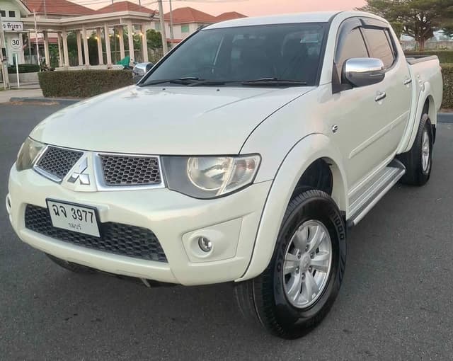 2013 MITSUBISHI TRITON 2.4 DOUBLE CAB