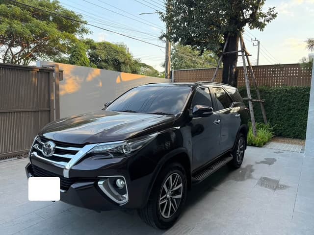 2016 TOYOTA FORTUNER 2.8 V