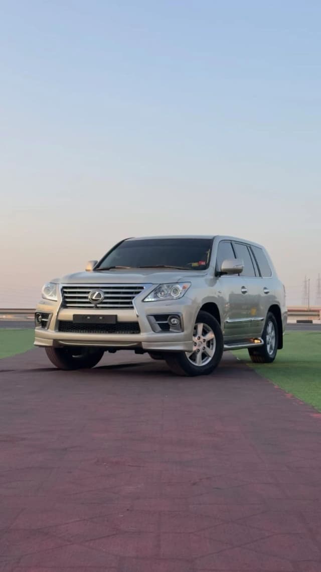 2008 LEXUS LX 570