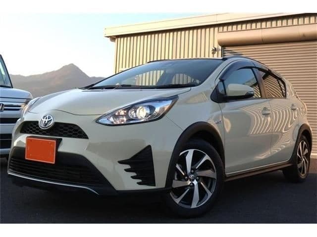 2017 TOYOTA AQUA 1.5 CROSSOVER