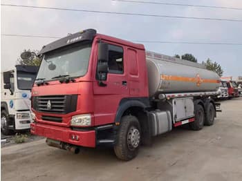 2022 SINOTRUK HOWO 6X4 TANKER TRUCK WD615.47